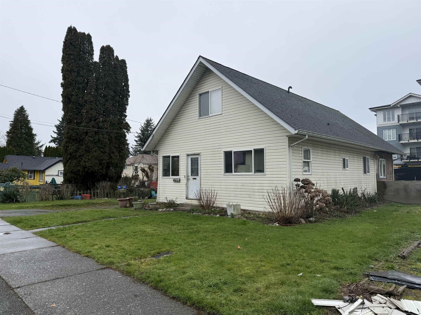 Property Photo: 46063 Cleveland Avenue BC V2P 2X2
