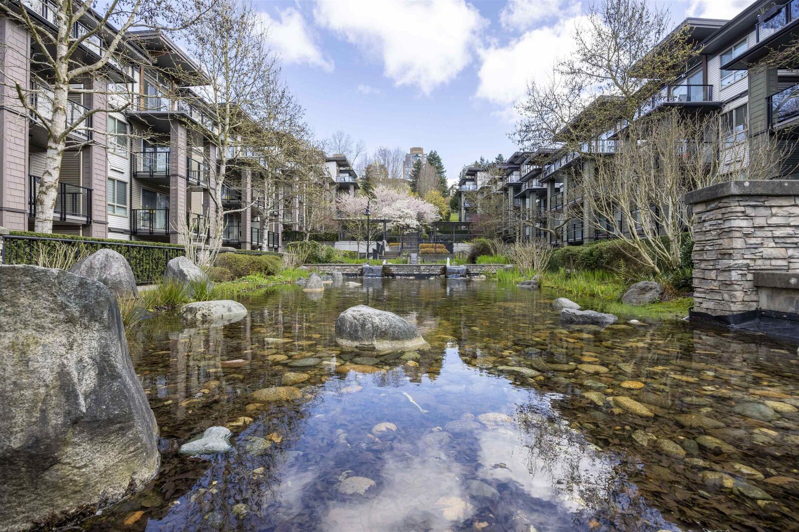 Property Photo: 7428 Byrnepark Walk 311 BC V3N 0B4
