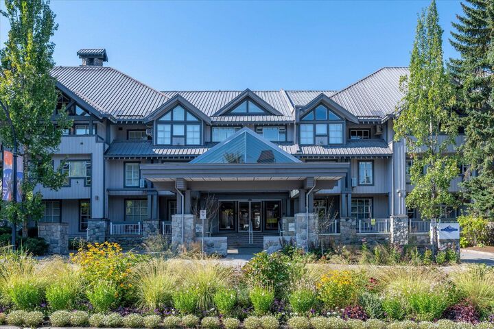 4573 Chateau Boulevard 106 — photo 1