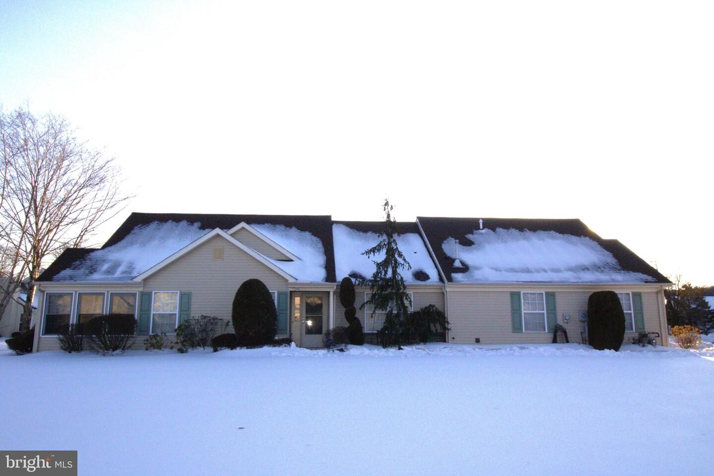 Property Photo:  11 Ivy Hill Road  NJ 08701 