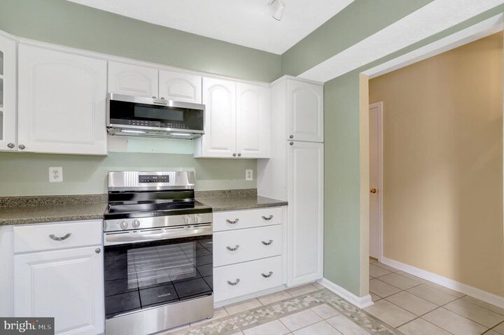 Property Photo:  5759 Independence Circle 5759  VA 22312 