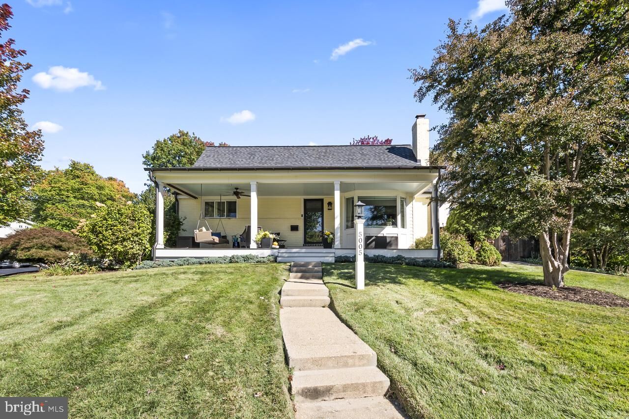 Property Photo:  5005 Rhoades Place  VA 22304 