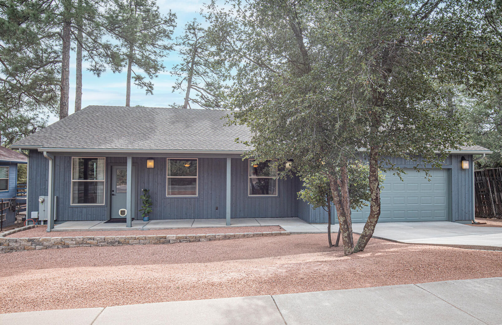 Property Photo:  507 E Park Drive  AZ 85541 