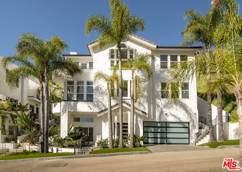 Property Photo:  3643 Potosi Ave  CA 91604 