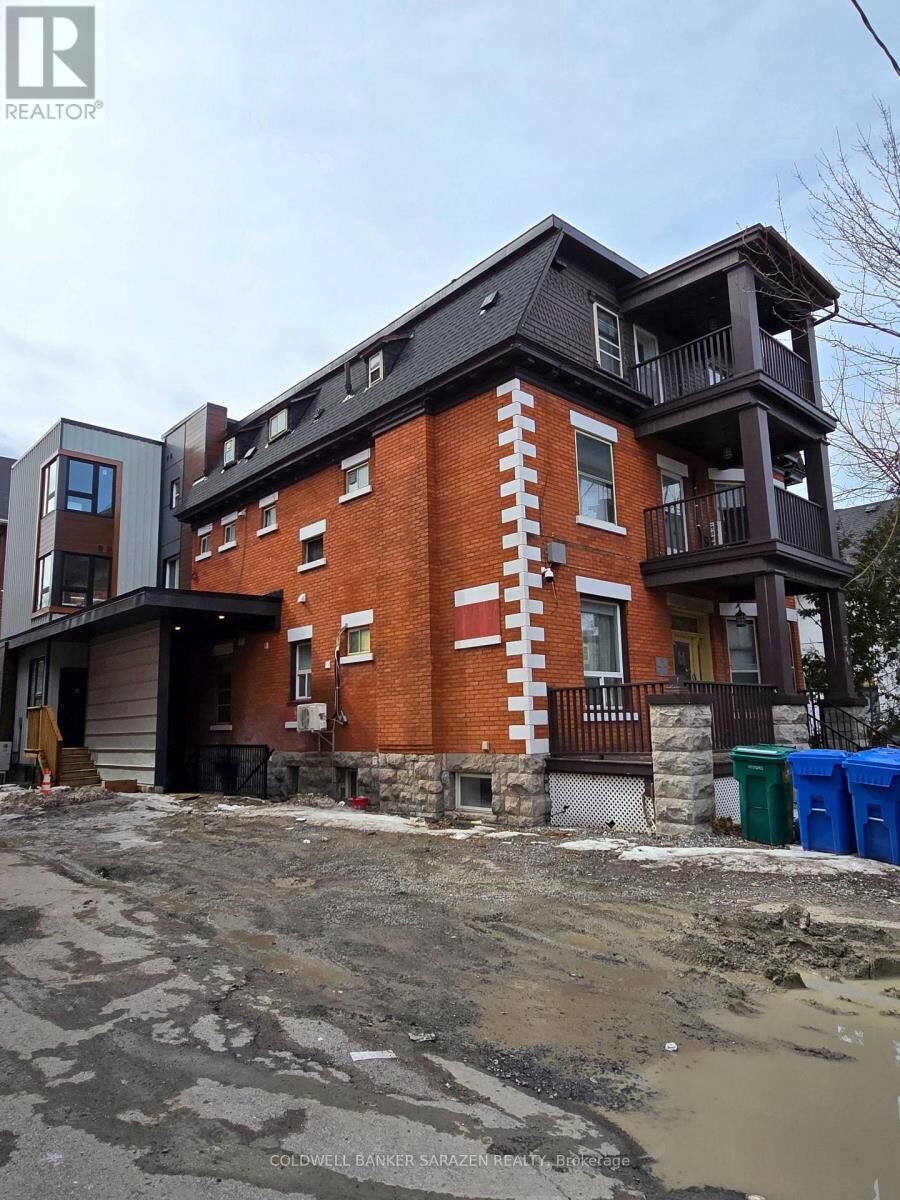 Property Photo: 360 South Friel Street South ON K1N 7W6