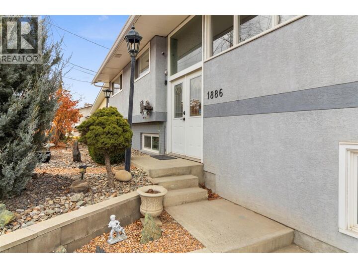 Photo de la propriété:  1886 Valleyview Drive  BC V2C 4B9 