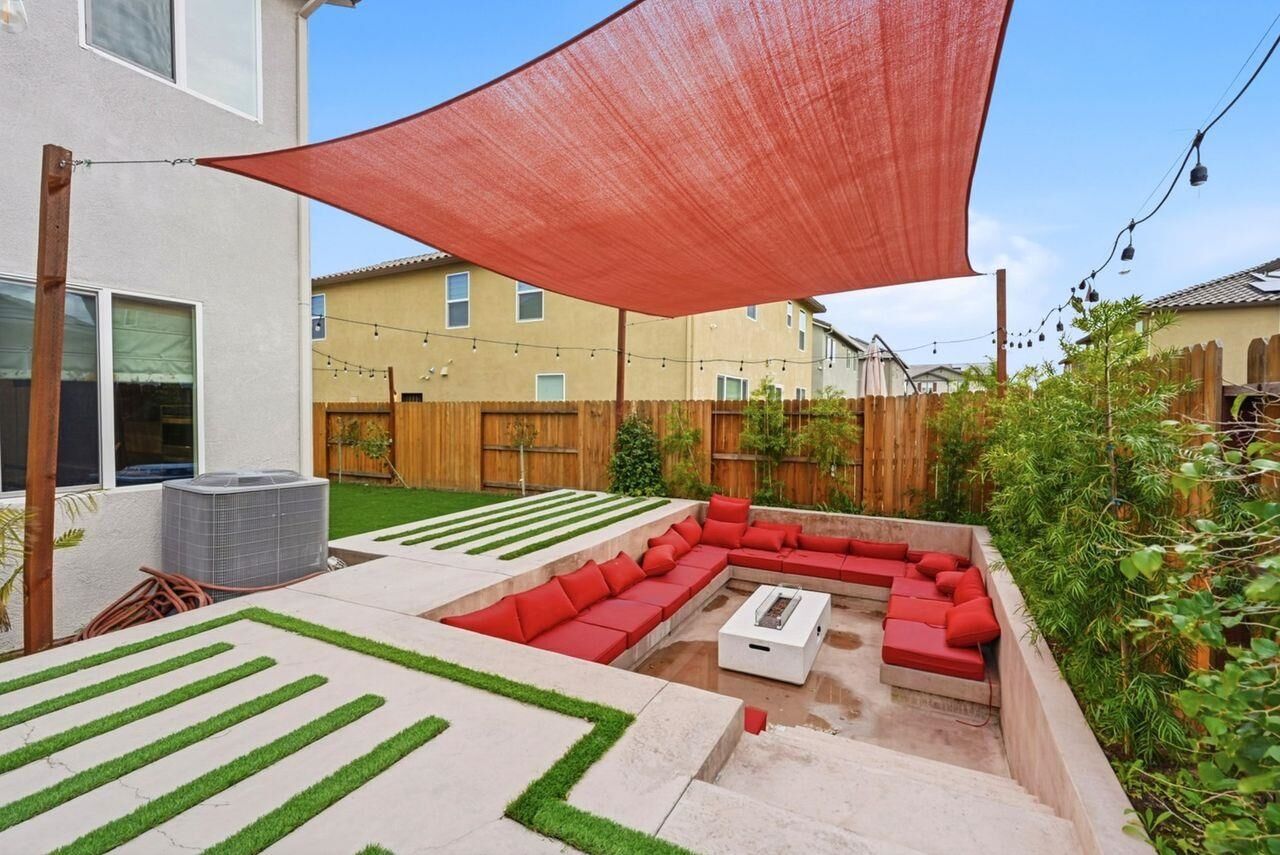 Property Photo:  1444 Meridian St  CA 95337 