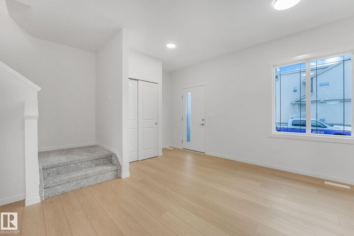 Property Photo:  17319 6 Street NE  AB T5Y 4G2 