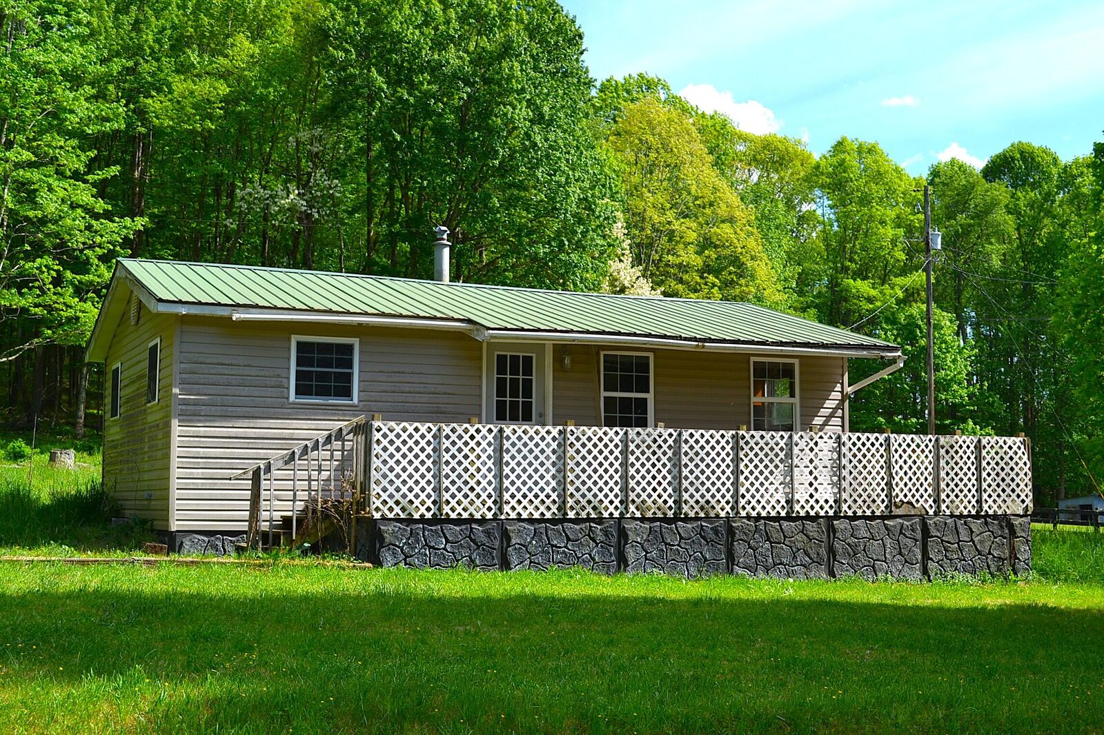Property Photo:  273 Hundley Ln  WV 25958 