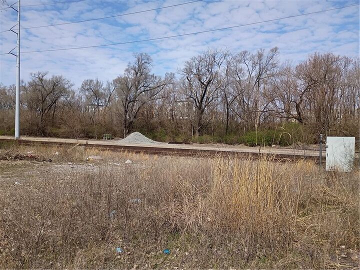 Property Photo:  1040 E 1st Street  MO 64120 