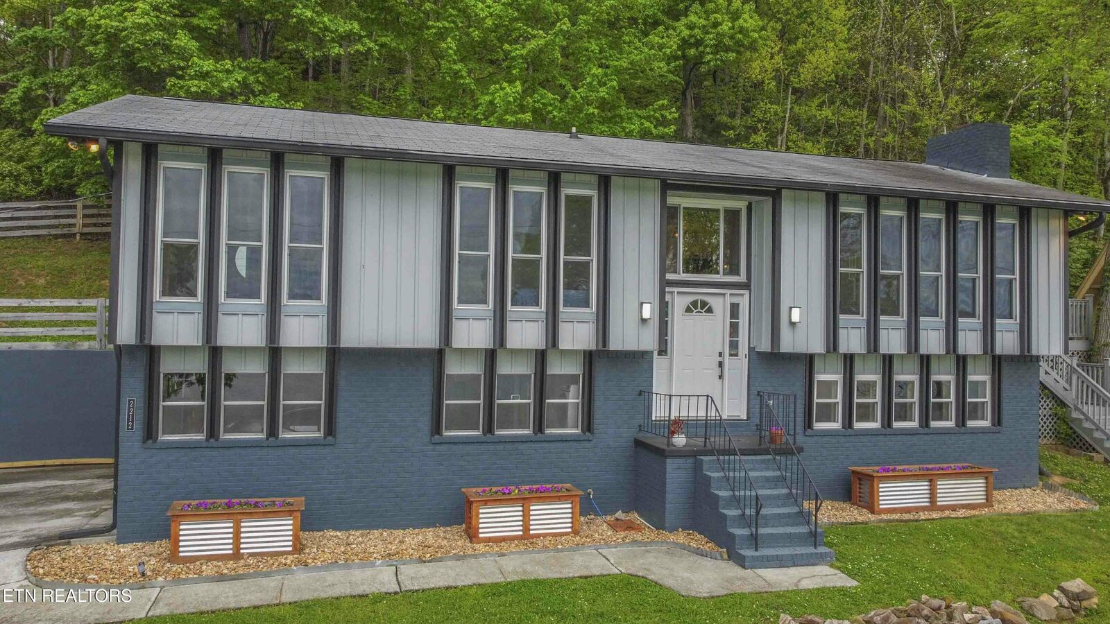 Property Photo:  2212 Jones Bend Rd  TN 37777 