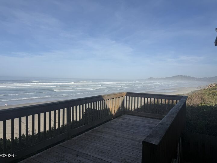 Property Photo:  629 NW Alpine Street  OR 97365 