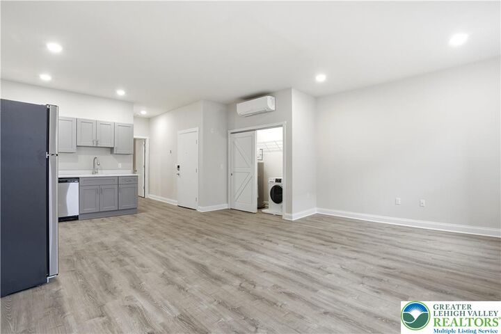 Property Photo:  109 S Centre Street 7  PA 17901 