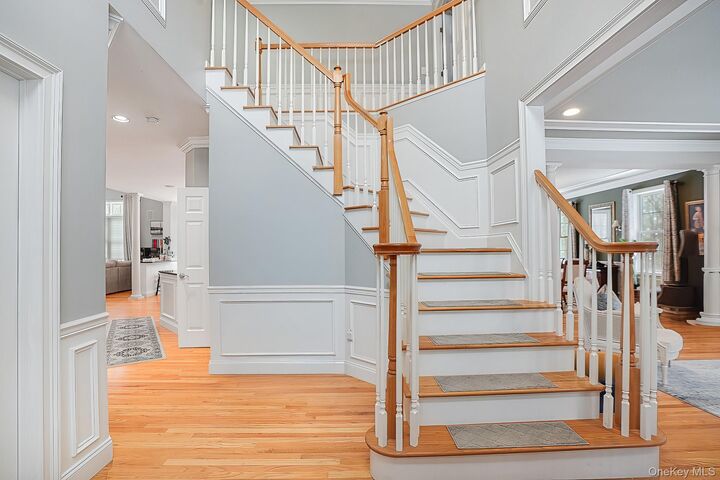 Property Photo:  22 Ridgemont Drive  NY 12533 