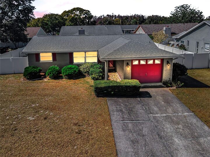 Property Photo:  4415 Royal Oak Lane  FL 34653 