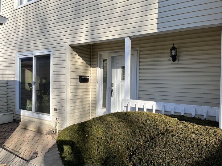 Property Photo: 2281 Club House Avenue IL 60563