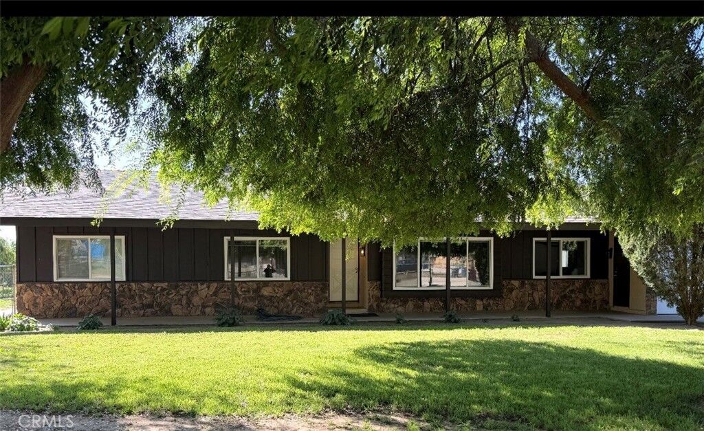 Property Photo: 29041 Calle De Caballos CA 92585