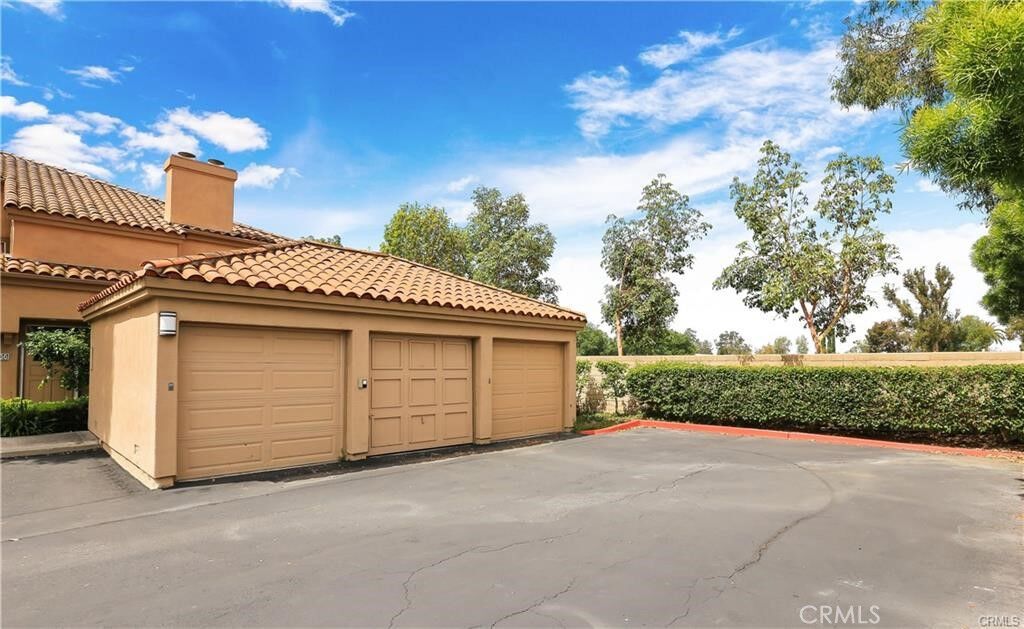 Property Photo:  134 Cartier Aisle  CA 92620 