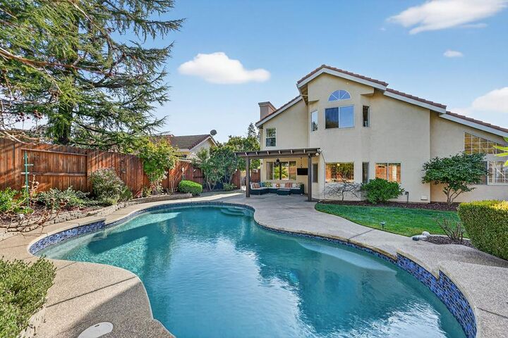 Property Photo:  470 S Lexington Drive  CA 95630 