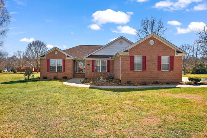 Property Photo: 73 Deberry Ct TN 37355