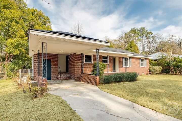Property Photo:  626 McLaws Street  GA 31405 