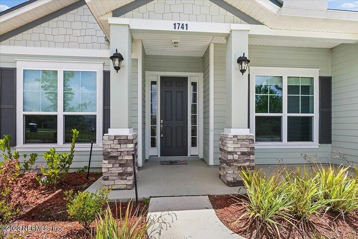 Property Photo:  1741 Sandy Creek Parkway  FL 32095 