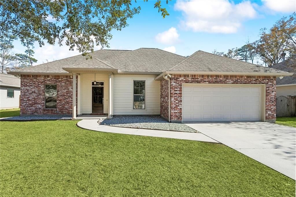 Property Photo: 1017 Foy Street LA 70448