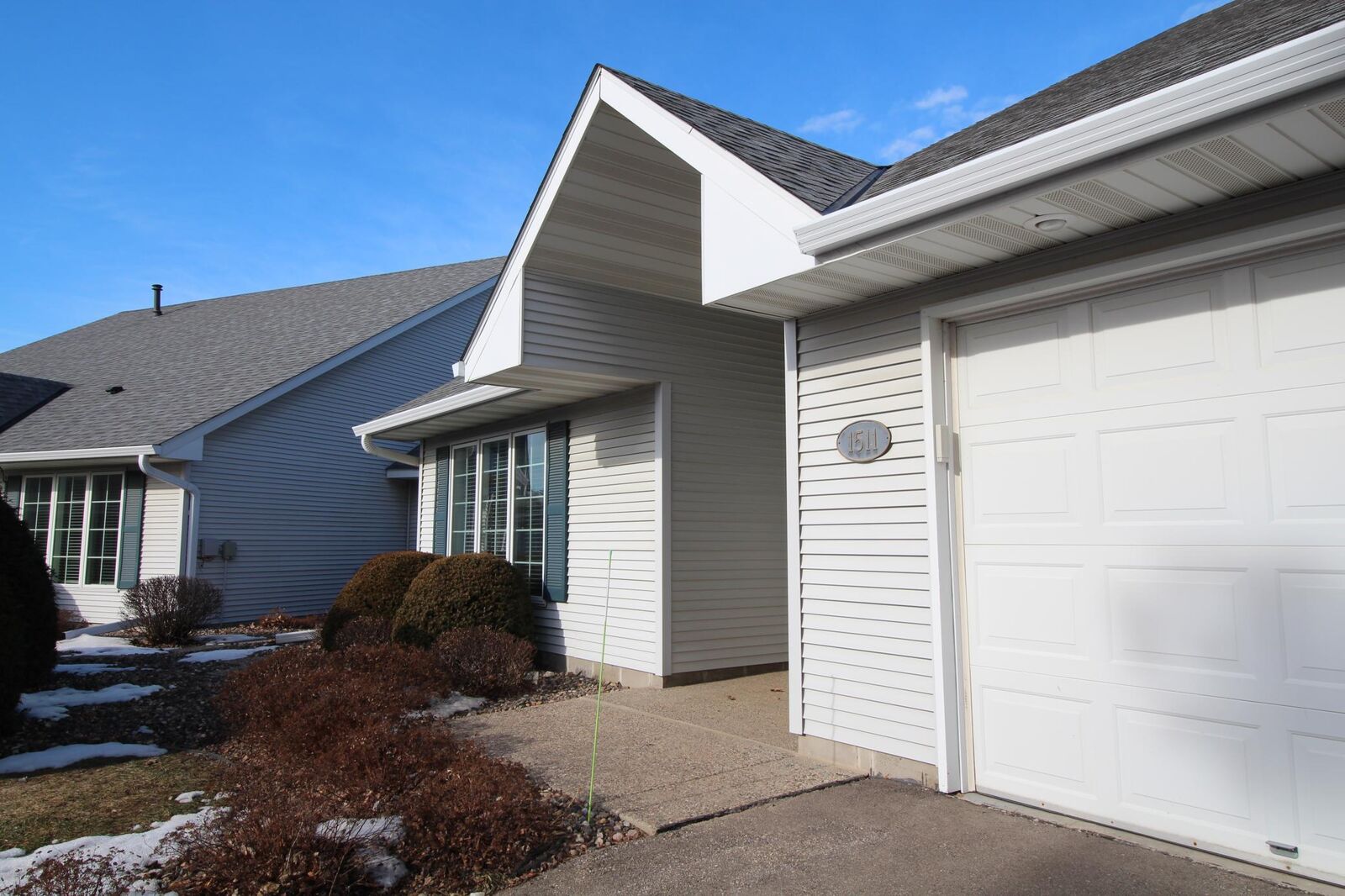 Property Photo:  1511 Waters Edge Circle  MN 55057 