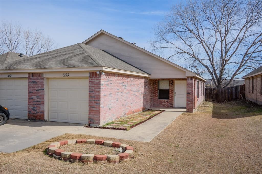 Property Photo:  3151 &Amp 3153 Karen Street  TX 76116 