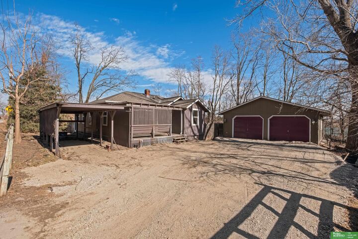 Property Photo:  1305 Campanile Road  NE 68069 