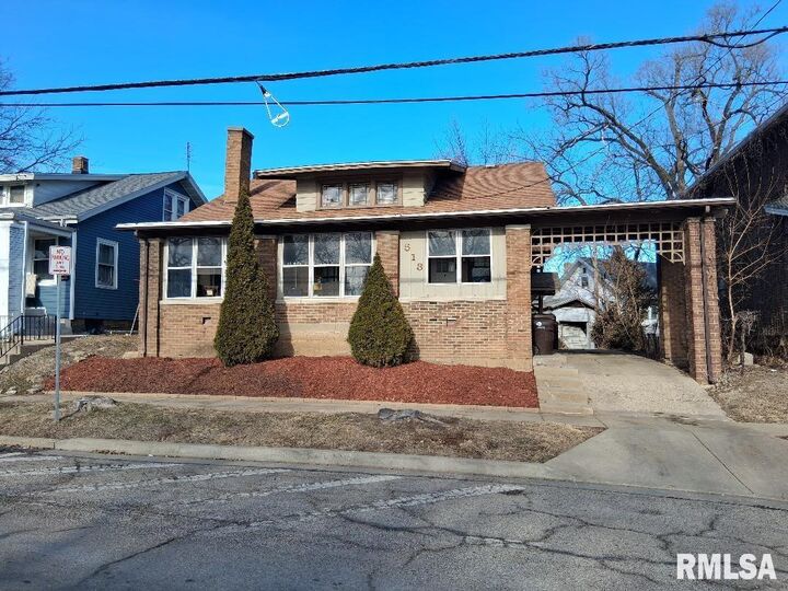 Property Photo:  513 W Loucks Avenue  IL 61604 