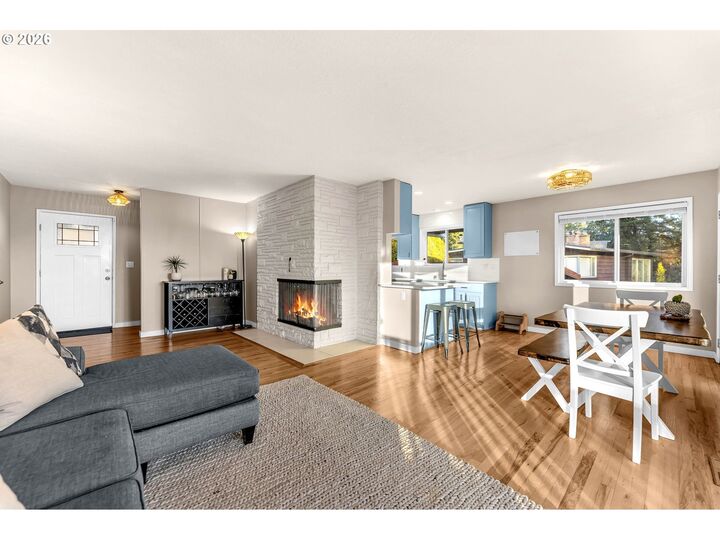 Property Photo:  8901 Beacon Ave  WA 98664 