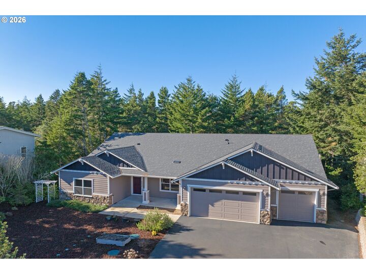 Property Photo: 5030 Heceta Park Way OR 97439