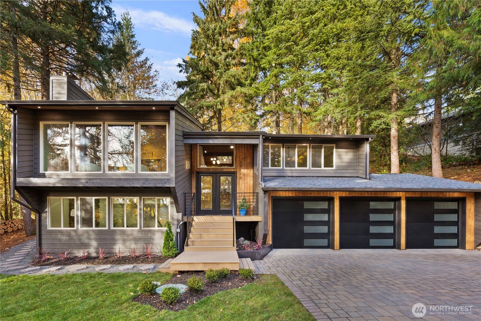 Property Photo:  25510 SE 159th Street  WA 98027 