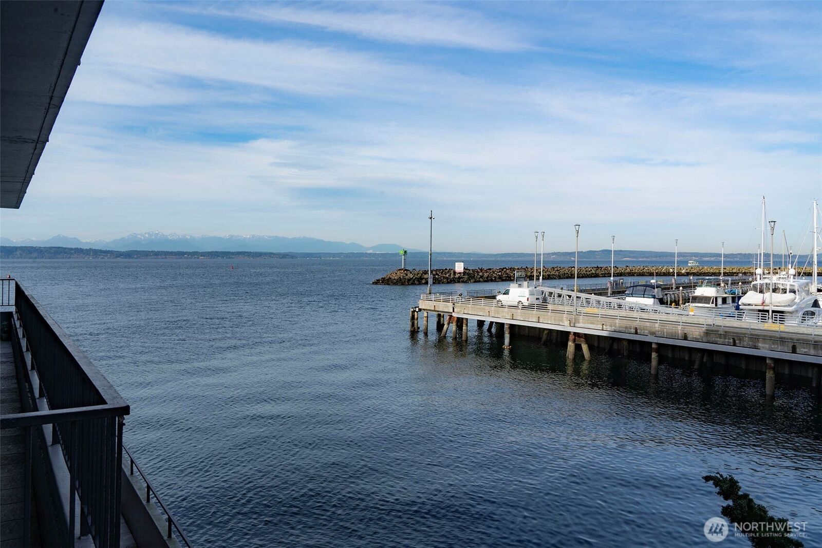Property Photo: 6533 Seaview Avenue NW 203A WA 98117