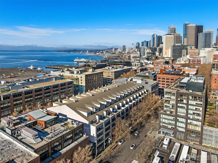 Property Photo:  526  1st Avenue S 205  WA 98104 