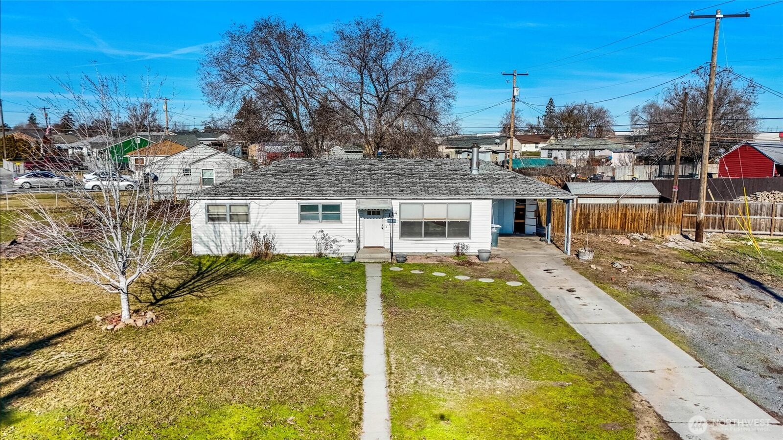 Property Photo:  114 W Knolls Vista Drive  WA 98837 