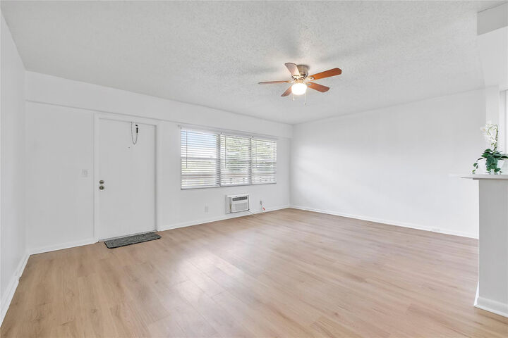 Property Photo:  457 Mansfield K 457  FL 33434 