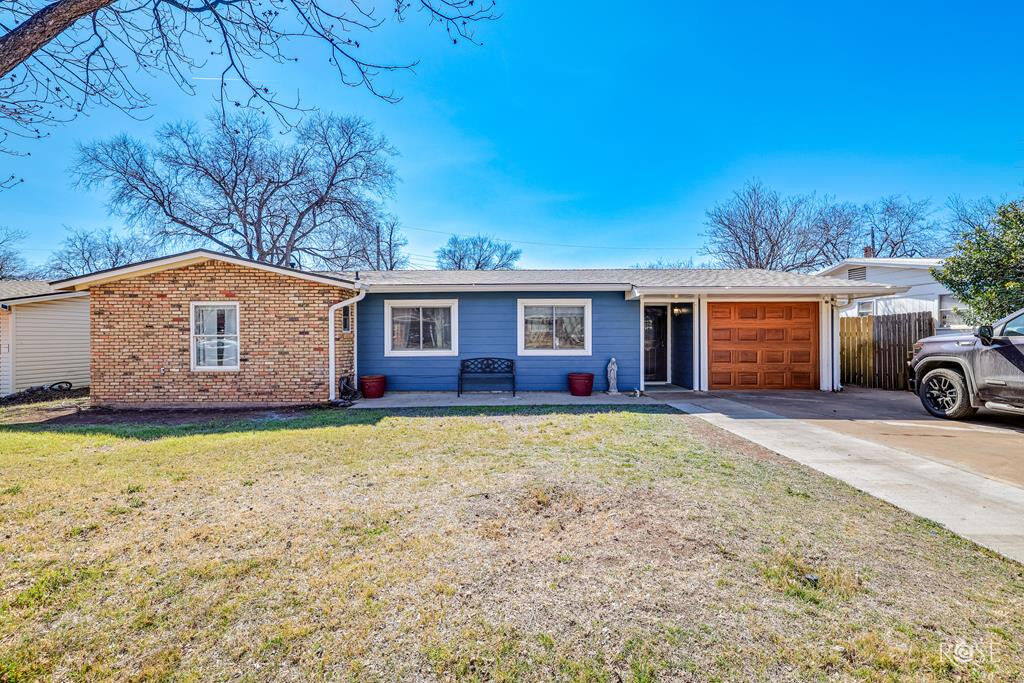 Property Photo:  3313 Stanford Drive  TX 76904 