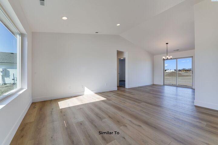 Property Photo: 6818 Bluegill Ln WA 99301