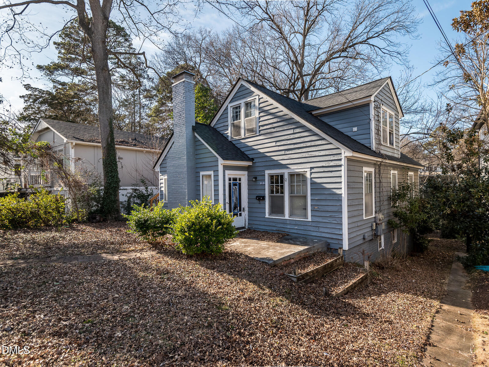Property Photo:  1825 White Oak Road  NC 27608 