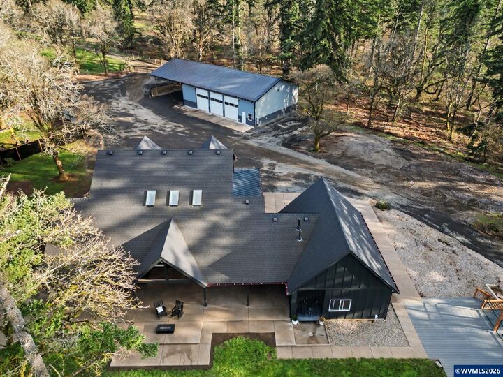 Property Photo:  40040 Cole School Rd  OR 97374 