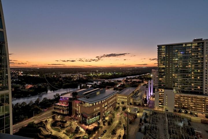 Property Photo: 202 Nueces Street 1906 TX 78701