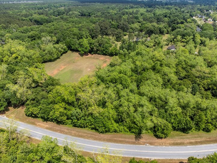 Property Photo:  2906 Barnaby Drive  GA 31721 