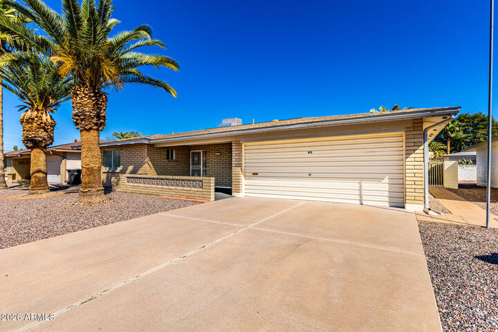 Property Photo:  913 S Roanoke --  AZ 85206 