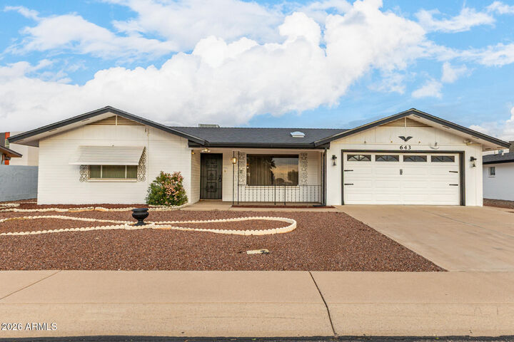 Property Photo: 643 N 67th Place AZ 85205