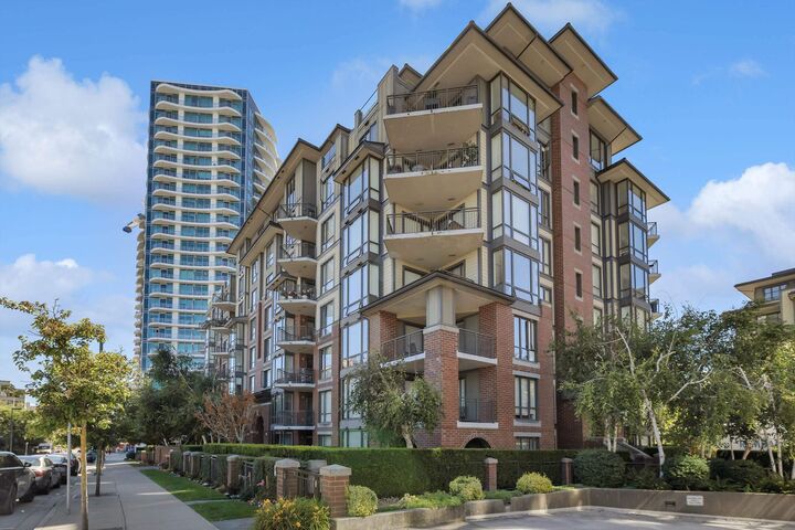 1551 Foster Street 107 — photo 1