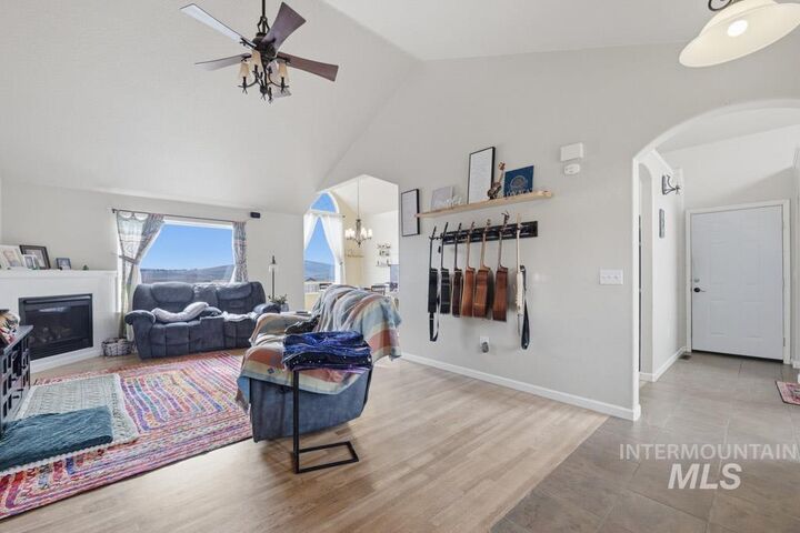 Property Photo: 521 Victoria Dr ID 83843