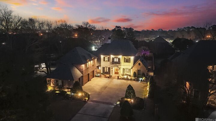 Property Photo: 4505 Bluebonnet Rd LA 70809