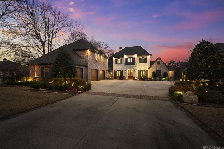 Property Photo:  4505 Bluebonnet Rd  LA 70809 